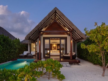 Какой отдых вы предпочитаете: роскошный или очень роскошный? Летим в отпуск на Мальдивы!